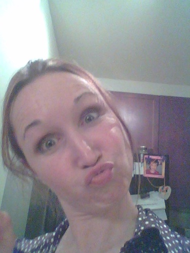 laraywood's profile picture. 