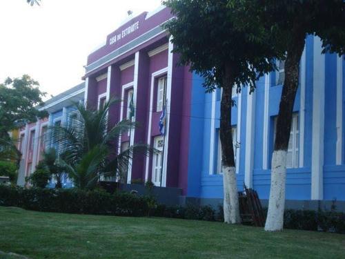 Fundada em 11 de agosto de 1934, a CEC é uma instituição sem fins lucrativos que abriga gratuitamente estudantes vindos do interior.