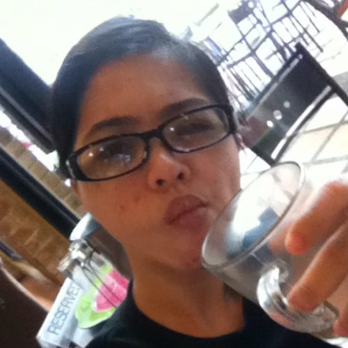 freeyetfated's profile picture. humanoid with XX chromosome who can't decide on how to conquer the universe