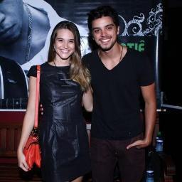Eu não posso ter vocês aqui do meu lado, mas posso  sentir vocês toda vez que fecho meus olhos. @juulianapaiva @simasrodrigo s2