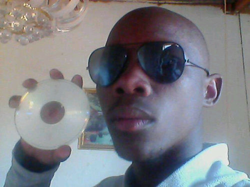 I'm a guy who hv ambition! And I believe I cn go fethr!