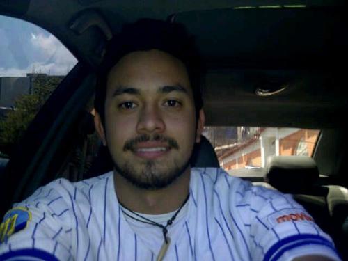 Jonathanpuznhh's profile picture. Instagram: jonathanpuznh18 /  Vinotintisimo..!! Madridista y Magallanero por siempre,adicto a la música.. Abogado!!