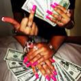 BosssBishh's profile picture. cant compare me with no other female. i do shit these hoes cant, dont & wont do!