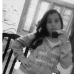 ~ α gαrotα imperfeitα,
αqeelα qeê chorα de dor,
αqeelα qeê ja sofreu poor αmor,
αqeelα qe sαbe se αrrepender ♥