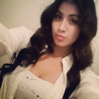 18 mexican , i somtimes jog at the levy i keep myself healthy i dont smoke and drink no more, im happy,loud funny,nice,respectful,hyper,smile(: