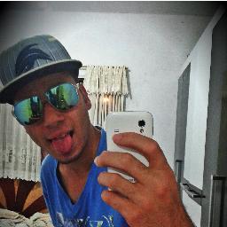 Sonhe o Absurdo e Realize o Impossível. Ask.fm: http://t.co/mFn57kN6up
