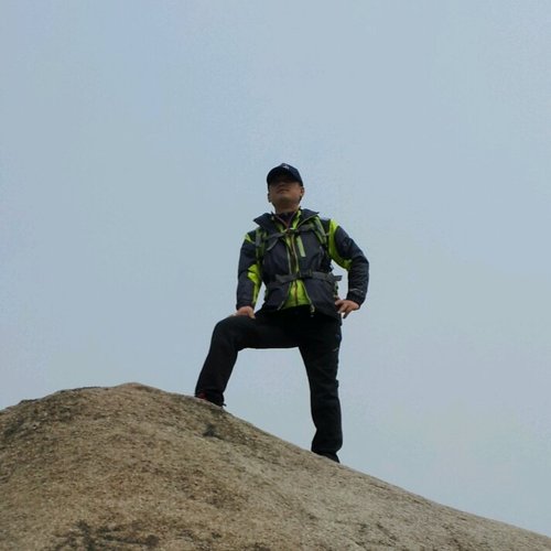 아직도 닫지 못했습니다. 그대에게 열었던 마음을...
