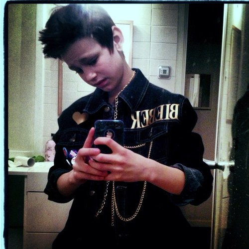 11y/o
Singel
Help me to get100 followers