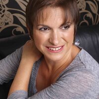 Ruth Lovering (@ruthclovering) 's Twitter Profile
