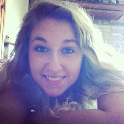 itsSadieYo's profile picture. Memorial, Sophomore, art, varsity golf, #TeamAmanda, love is patient love is kind ❤