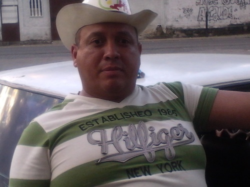 soy padre y madre al mismo tiempo itengo dos hijas muy bella ilas dos son mi vida y mi razondesegir biviendo para ellas dos q es mitesoro mas preciado