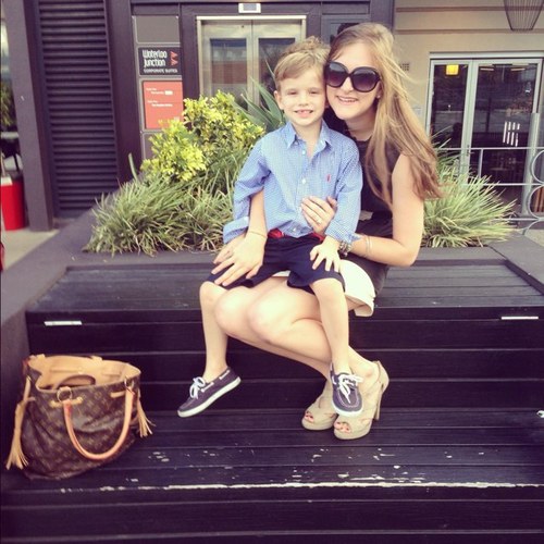 AnnnaLloyd's profile picture. It's a life thing.