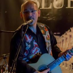 Harrytwinger's profile picture. A  retired Police Officer and Personal trainer.  Runs Saltburn Blues Club, presenter of 'Still Got The Blues' on Zetland FM