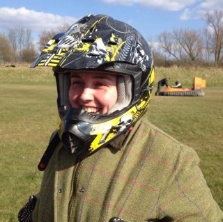 Shropshire lass, now in scotland, girl of the countryside, sheep farmer helper!, chartered surveyor. Views are my own
