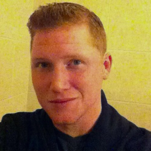 Podcaster, comic reader, movie lover, ginger . . . Don't judge me o_q
