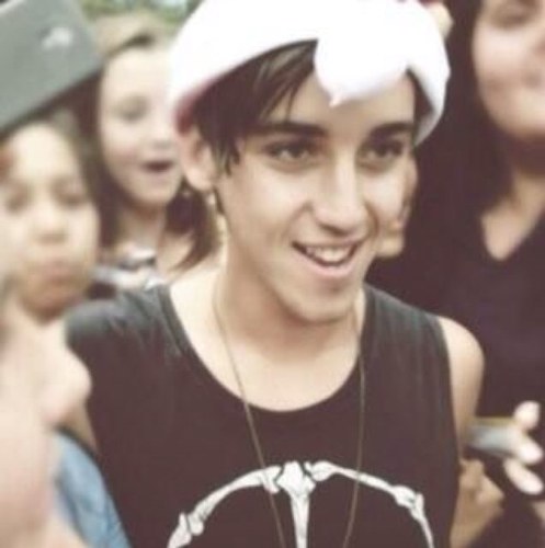 _LolaParker_'s profile picture. Dont use this account anymore.