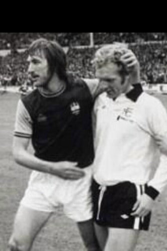 jonnydench's profile picture. Dench