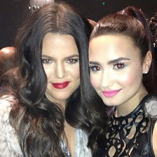 Demis_bitches's profile picture. As you can see i love that young music star that was on camp rock, the commedian that never got on with tawni, and the girl who was broken but is now unbrokenღ