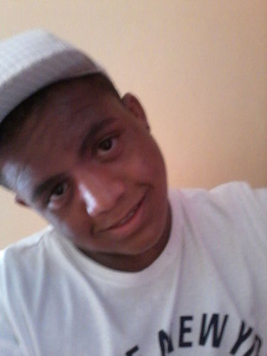 웃 Não tô triste nem feliz, tô levando.☆ ✖✖ Sobrevivendo dia após dia,★ ♥♥♥ dando uma passo de cada vez, ☂ ☆ tentando não tropeçar. ՏՁ♥