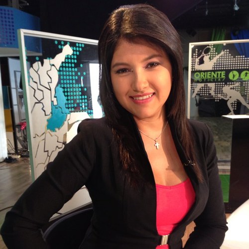 Comunicadora Social y Periodista. Abogada. Nacionalidad Colombiana. Blu Radio Bucaramanga (960 AM)