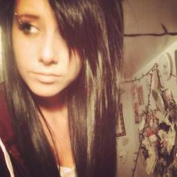 16 year old  model from London.

Ask For  a Follow Back xo