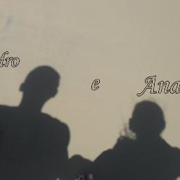 A única verdade é que vivo.
Sinceramente, eu vivo.
Quem sou?
Bem, isso já é demais....