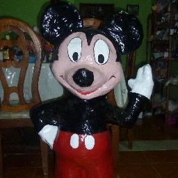 credor de versiones remix y muy alegre