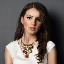 Suntem un Atelier de creație vestimentară, oferim o gamă variată de modele de haine special create pentru doamne și domnișoare. Ne găsiți zilnic în Kapa Center