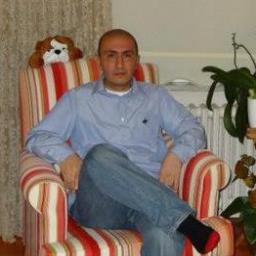 bkivanc's profile picture. Kaybettıklerım arasında en çok çocuklugumu özledim.