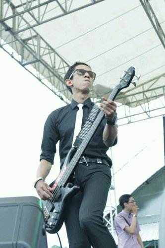 Rudeboy | Musician | Banker | CafeRacerRider | with a little of summer | Follow my Band @SKALIEofficial