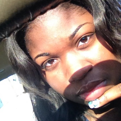 22. Mother of 1. Im such a sweetie. Don't deal w/nobody's bullshit.✌