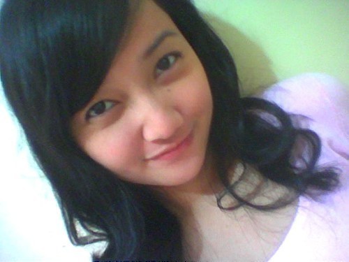 Ck!n .. 22 Ye@r oLd .. s!MpLe AnD eAs!lY iN hE@d , U foLLoW mE aNd ! foLLoW U bAcK .. 

D@r@h H!j@UkUn!nG