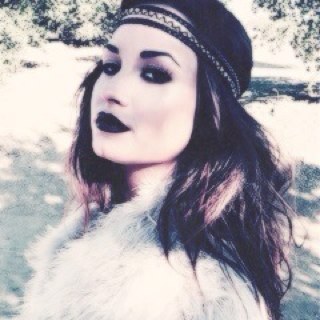 «Stay strong and keep the faith.» †