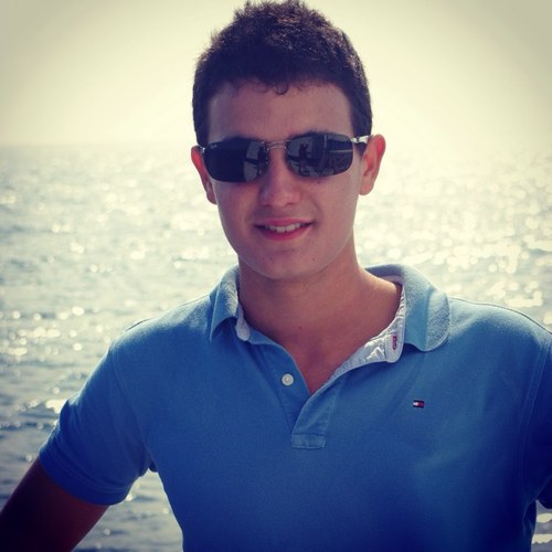 Arnold995's profile picture. Food Traveler 
Actually in 🇨🇭