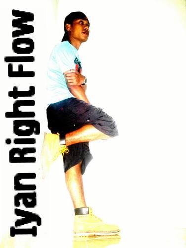 iyan_rightflow's profile picture. suka hiphop :)
