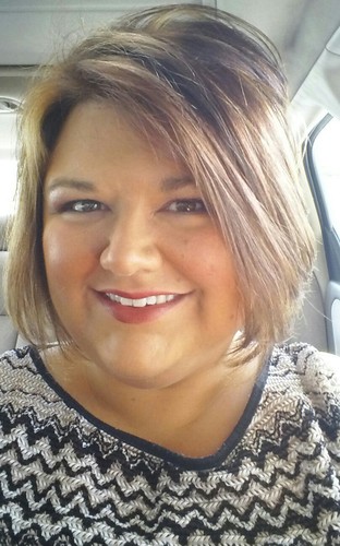 Wife, Stepmom, animal lover, preschool teacher,  addicted to ZUMBA, and I love Cakes!!!
