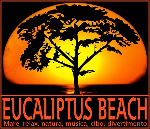 Nel cerchio imperfetto del suo universo, l'Eucaliptus beach racchiude un perfetto accordo tra l'uomo e la natura circostante
#mare #beach #abruzzo #bay #pineto