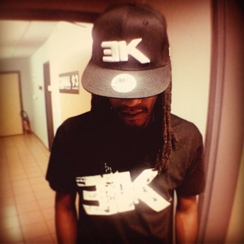 Twitter de la Boutique EK SHOP Les T.shirt EK sont disponibles sur les lieux de concert d'E.sy Kennenga et sur https://t.co/3T57RTgPpa... FOLLOW ME