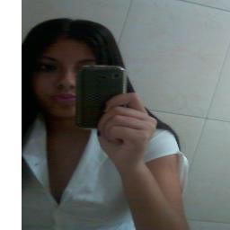 Prazer, Priscila Thalia,tenho 15 anos, #Escorpiana, Corinthiana , gosto d filmes românticos + ? só segui!