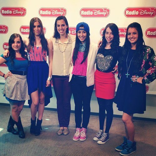 We're a Fan Page about @Cimorelliband with 12K+ likes on Facebook.
Like us! https://t.co/BHcnj2MIRf