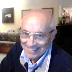 gerardochiumie1's profile picture. Professore di filosofia Autore di Gente del Sud (Filmdoc. Rai) Ha scritto Poesia e Società con E. Sanguineti Libro in uscita La memoria amorosa del minimo