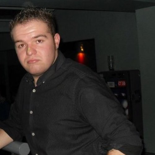 liam498's profile picture. 