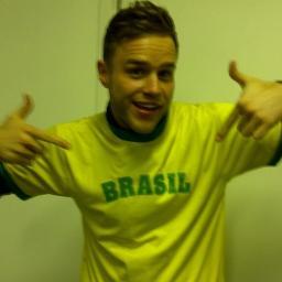 Olly followed us on 01/7/10 ! Brazilian page to dedicate love to the best singer: Olly Murs!  Just FF and i'll FF back! :) LOVE from BRAZIL!!! ÉRIKA BAGGIO