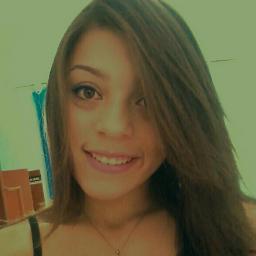Capricorniana, 16 anos, skate, Linkin Park, sorrisos, e só.