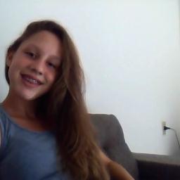 O frio que arrepia o corpo no calor danado pode ser amor o sorriso que invade o rosto deixa agente bobo é SINAL DE AMOR.....