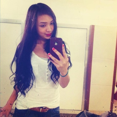 follow me and i'll follow you back.. ;)