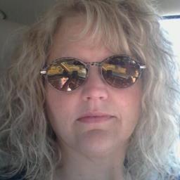 English teacher; mother of two; happily married; I love God, good music, my good friends,and a good laugh; I want the body I had when I was 30