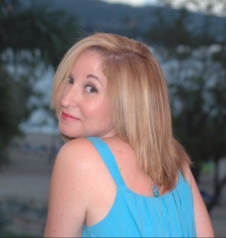 Exec Dir BeautiControl - love teaching people to truly relax, look younger and make a six figure income working part time. Leaving a Legacy of Freedom!