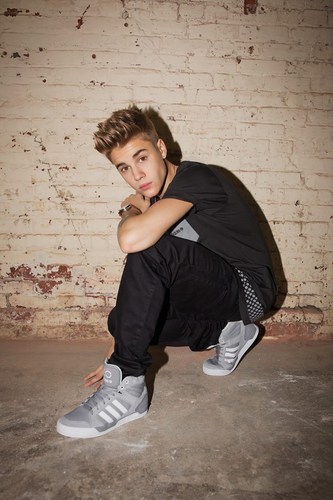 Julie, 19, Belieber 3 I Follow back :)