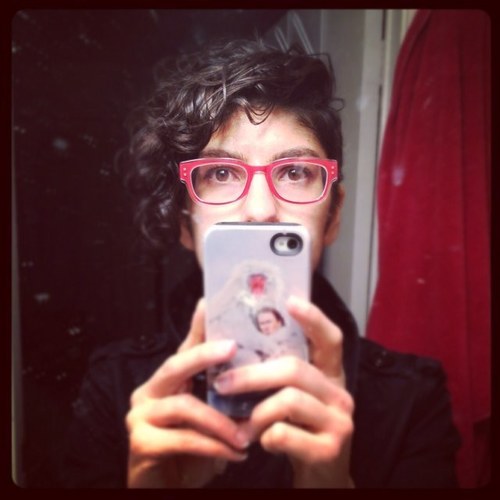 sarahstern's profile picture. pretty, pretty...pretty good. Likes: my dog, tv, service design. Dislikes: purell, fleece.